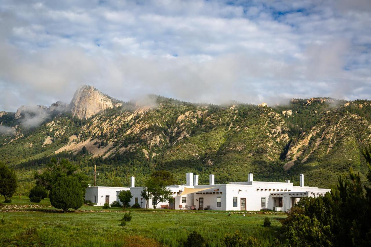 Casa Del Gavilan Historic Inn Cimarron Exteriér fotografie